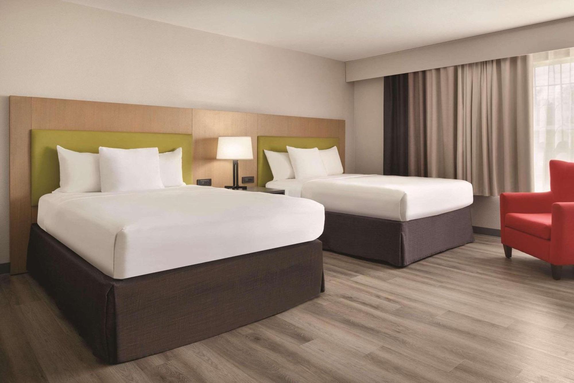 Country Inn & Suites By Radisson, Cedar Falls, Ia Ngoại thất bức ảnh