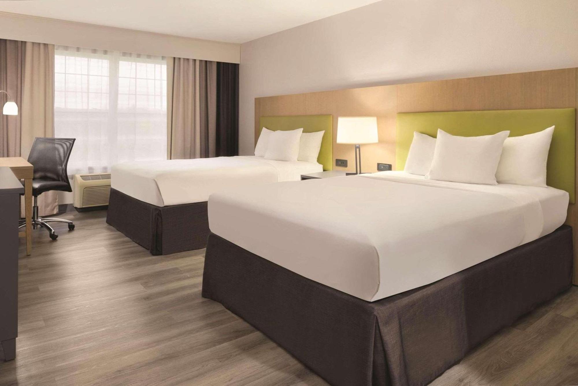 Country Inn & Suites By Radisson, Cedar Falls, Ia Ngoại thất bức ảnh