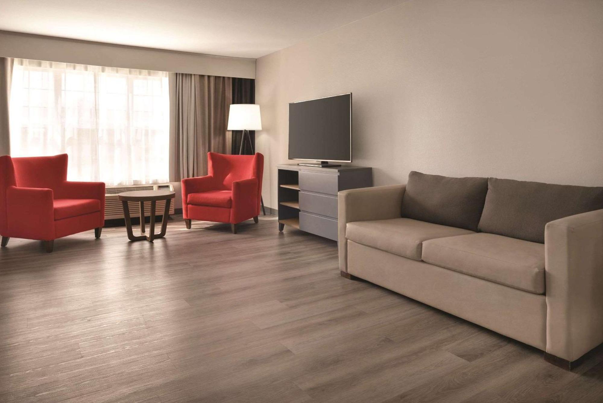 Country Inn & Suites By Radisson, Cedar Falls, Ia Ngoại thất bức ảnh