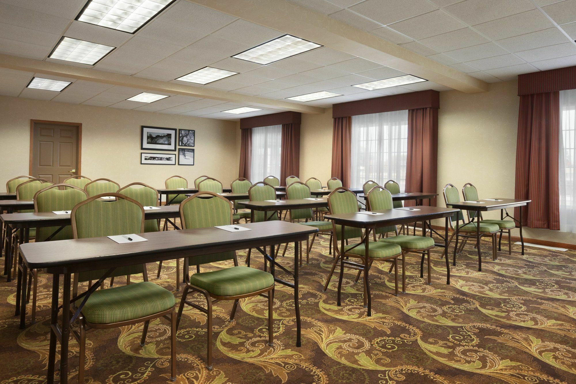 Country Inn & Suites By Radisson, Cedar Falls, Ia Ngoại thất bức ảnh